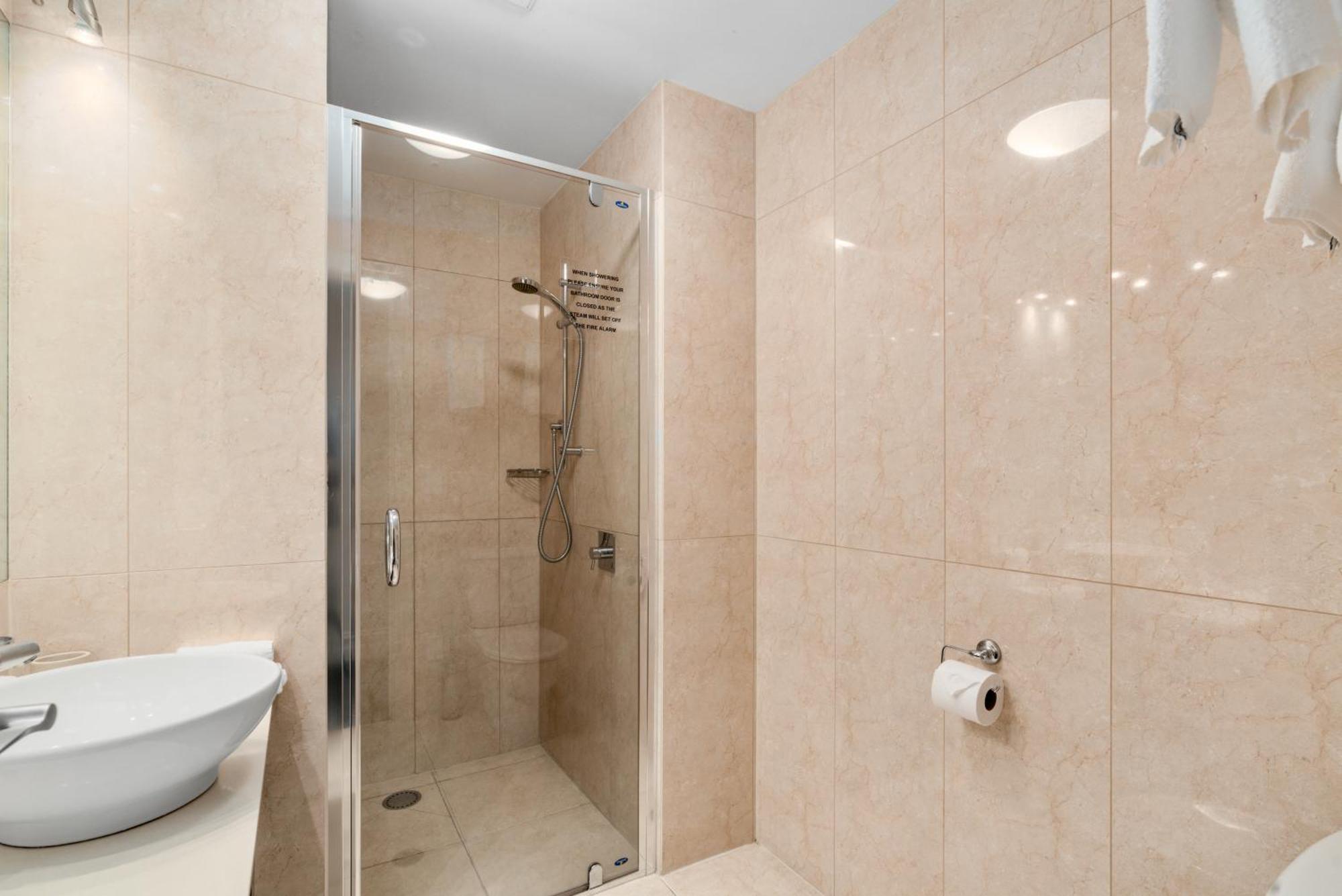 The Beacon - 2 Bedroom Town Center Apartment Queenstown Ngoại thất bức ảnh